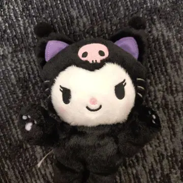 쿠로미 고양이 누워있는 마스코트 산리오 키링