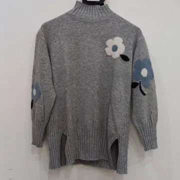 엠즈 그레이시 그레이 터틀넥 스웨터