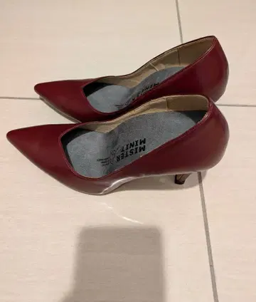 22.5 마미안 버건디 스틸레토 하이힐