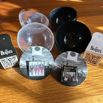 The Beatles 핀즈 캡슐 2종 세트