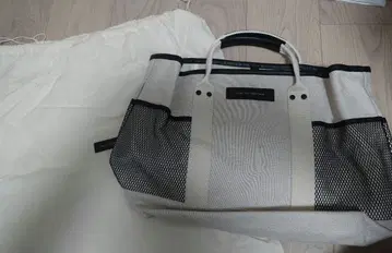 미사용 새상품 WANT LES ESSENTIELS 백 수납 가방 포함