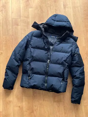 네이비 다운 자켓 후드 부착