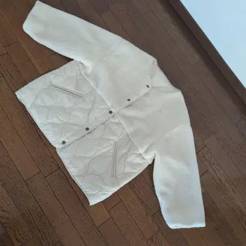 NOAHL 노알 보아 퀼팅 절개 자켓