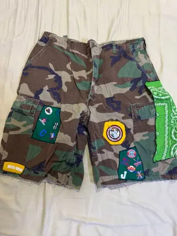카모플라쥬 패치 카고 숏팬츠