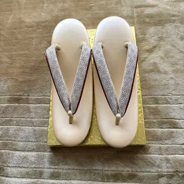 화이트 조리 사이즈 7 꽃무늬 하나오