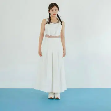 PINUE 플리츠 데님 셋업 WHITE