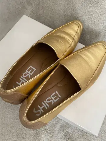 SHISEI 플랫 로퍼