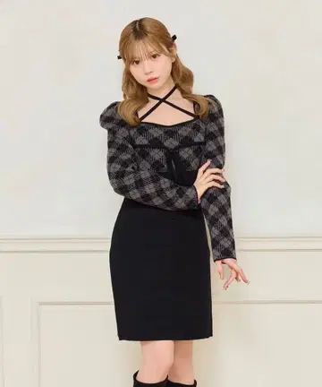 아프레 주르 크로스 리본 니트 미니 원피스