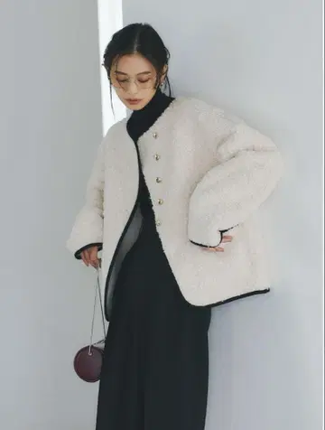 아뉴앙스 ECOPEL 파이핑 보아 자켓 IVORY / 1