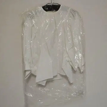 클라네 블라우스