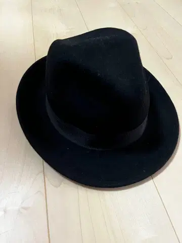 ZARA 블랙 펠트 햇 M