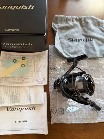 19 뱅퀴시 C2500SHG 스피닝 릴