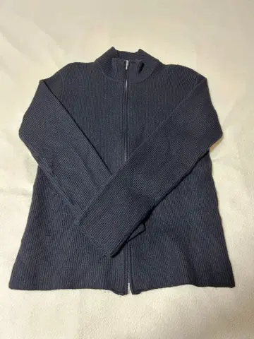 agnes b.옴 집업 니트