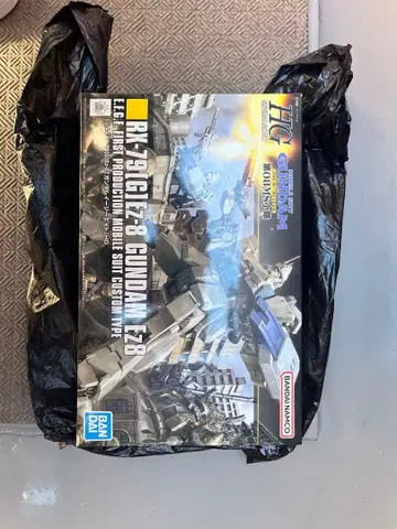 HG RX-79[G]Ez-8 건담Ez808 소대 육전형 건담