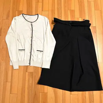 AOKI 2세트 새상품급 가디건 & 미사용 블랙 스커트