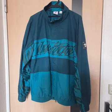 UNDEFEATED 나일론 자켓 M 사이즈