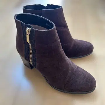 다크 브라운 스웨이드 힐 부츠 24.5cm