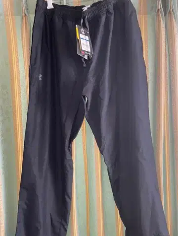 언더아머 블랙 남성 바지 택 포함 새상품