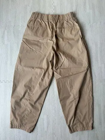 GU 베이지 와이드 팬츠 S 사이즈