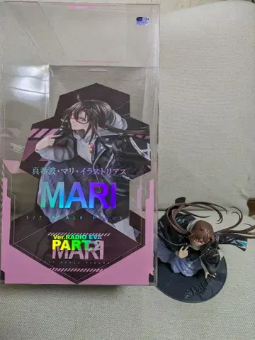 RADIO EVA 마리 피규어