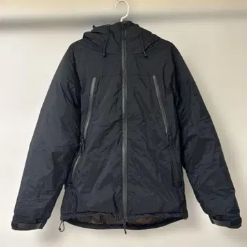 블랙 다운 자켓 카모플라쥬 안쪽