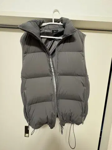 BEAMS 그레이 다운 베스트 S