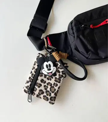 미사용 새상품 미키 참 AirTag