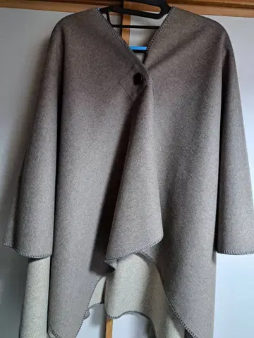 유니클로 여성용 판초 (브라운) [ONE SIZE 프리]