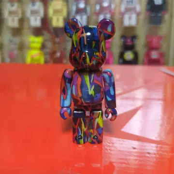KAWS TENSION 100% 한정
