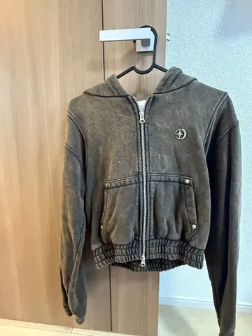 MIDNIGHT 다크 브라운 후드 부착 후드티