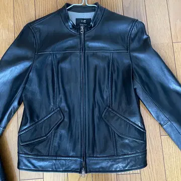 23구 블랙 가죽 자켓 새상품급