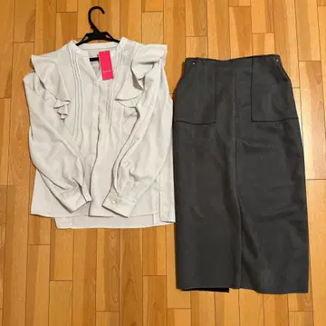 AOKI 새상품 셔츠 & 브라운 타이트 스커트 2세트