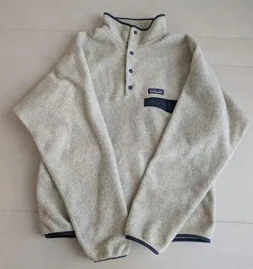 파타고니아 신틸라 스냅T 라이트웨이트 S 라이트 그레이 오트밀