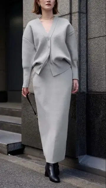 ur's 유어즈 그레이 니트 가디건 스커트 셋업 M 새상품급