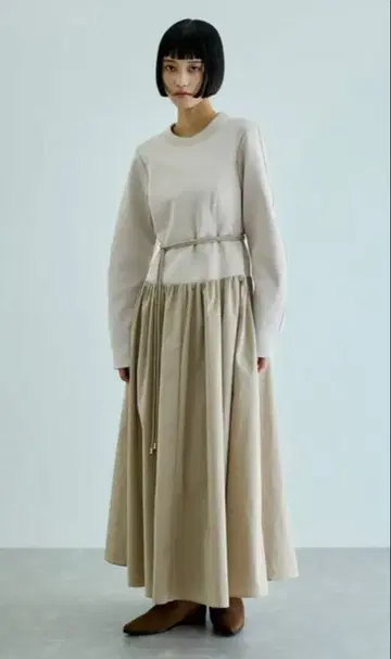 ADAM ET ROPE' 24AW 와이드 슬리브 콤비 원피스 베이지