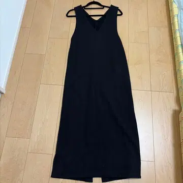 블랙 슬리브리스 롱 원피스