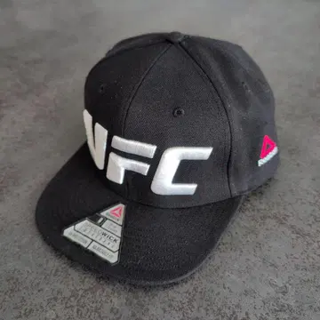 리복 UFC 캡 블랙