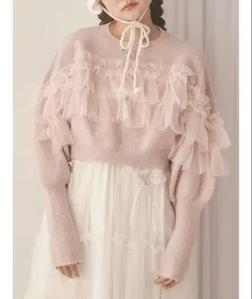 merry jenny 데코라티브 튤 니트탑