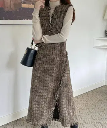 emi+ 트위드 V넥 원피스