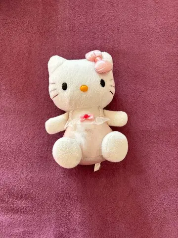 헬로키티 봉제 인형 약 20cm