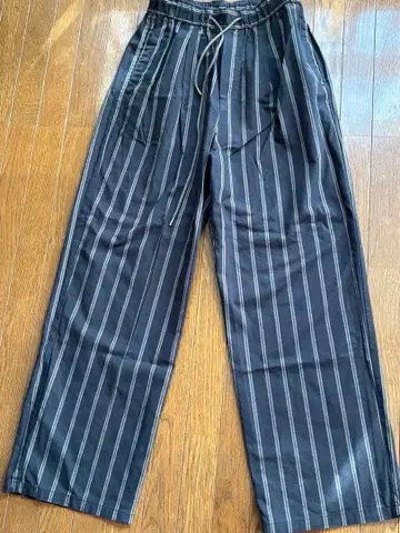 JOHNBULL 스트라이프 패턴 와이드 팬츠