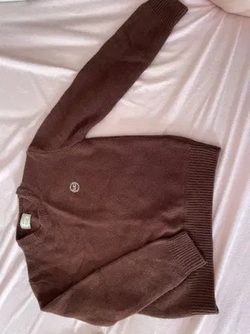 [ 새상품급 ] 브라운 자수 니트 스웨터