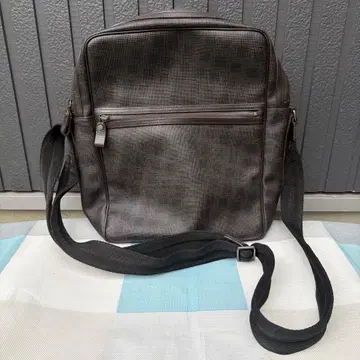 다크 브라운 숄더백 중형