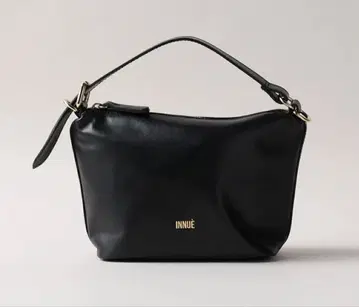 INNUE 블랙 가죽 숄더백