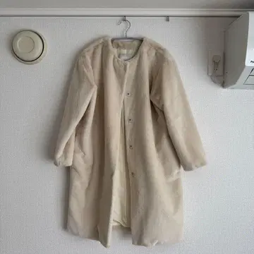 유나이티드 애로우즈 퍼지 롱 코트