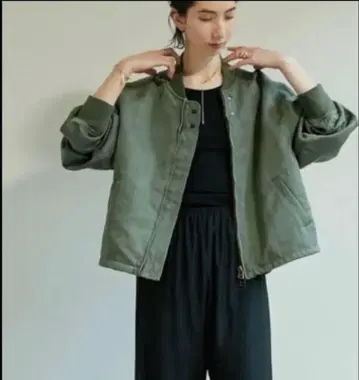 새상품급 REMI RELIEF MA1 밀리터리 자켓/별주