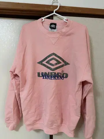 YOUNGER SONG x UMBRO 콜라보 트레이닝복