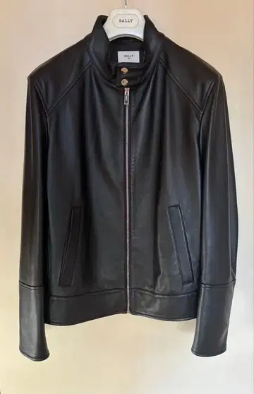 [ 미사용품 ] BALLY 블랙 램 가죽 자켓
