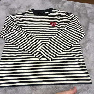 wnat it isnt 긴팔T M