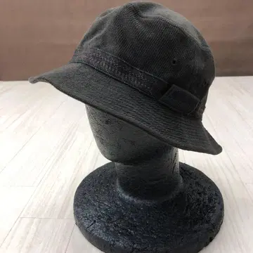 아쿠아 스큐텀 코듀로이풍 버킷햇 M